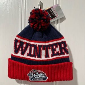 Reebok 2009 NHL Winter Classic knit pom hat